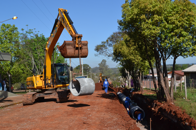 Andres assina ordem de serviço para início das obras do PAC
